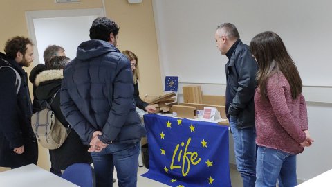 Presentación del proyecto LIFE EcoTimberCell a representantes de urbanismo del Ayuntamiento de Carballo